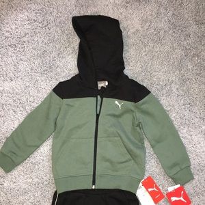 New with Tag Puma Sweat Suit Set Olive & Black 2T